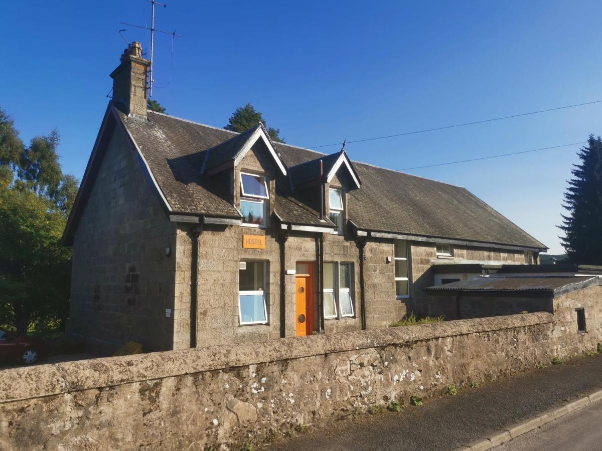 Dalwhinnie Old School Hostel Exterior foto