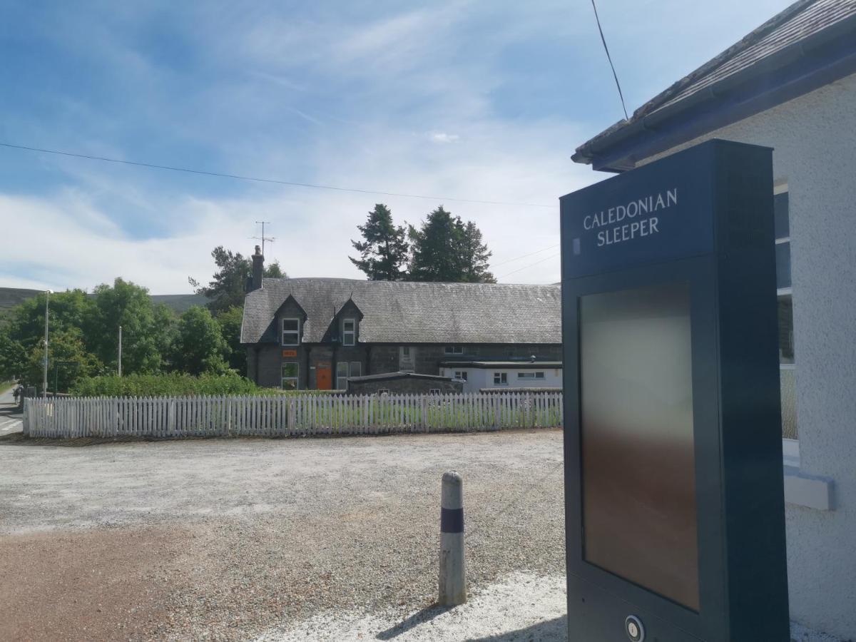 Dalwhinnie Old School Hostel Exterior foto