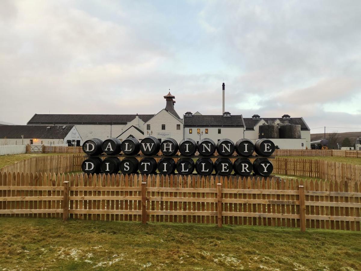 Dalwhinnie Old School Hostel Exterior foto